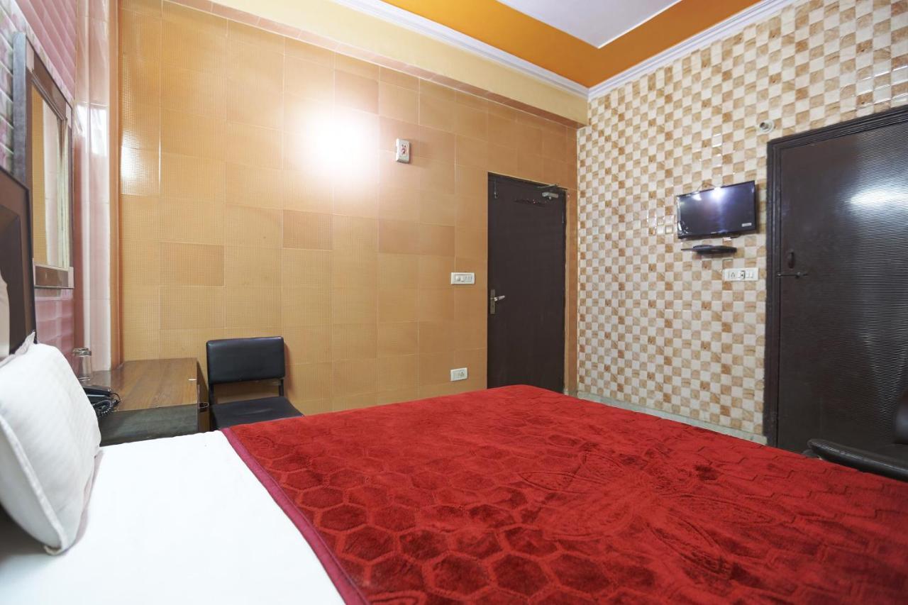 Spot On 43436 Hotel Mannat Spot Moradabad Exterior photo